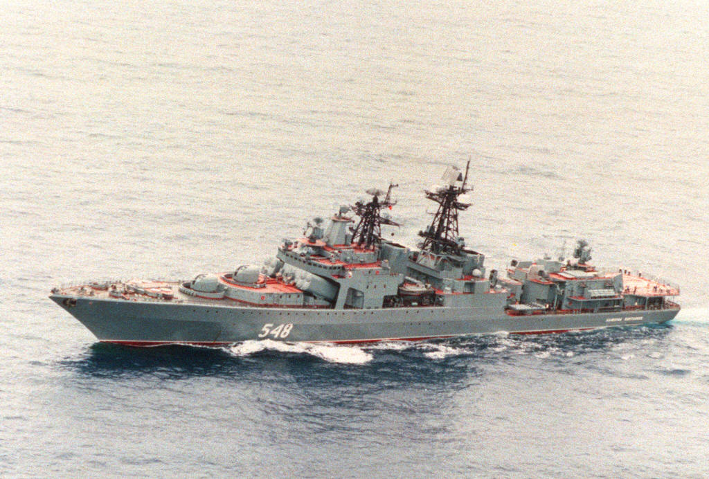 http://upload.wikimedia.org/wikipedia/commons/a/a4/Destroyer_Admiral_Panteleyev.jpg